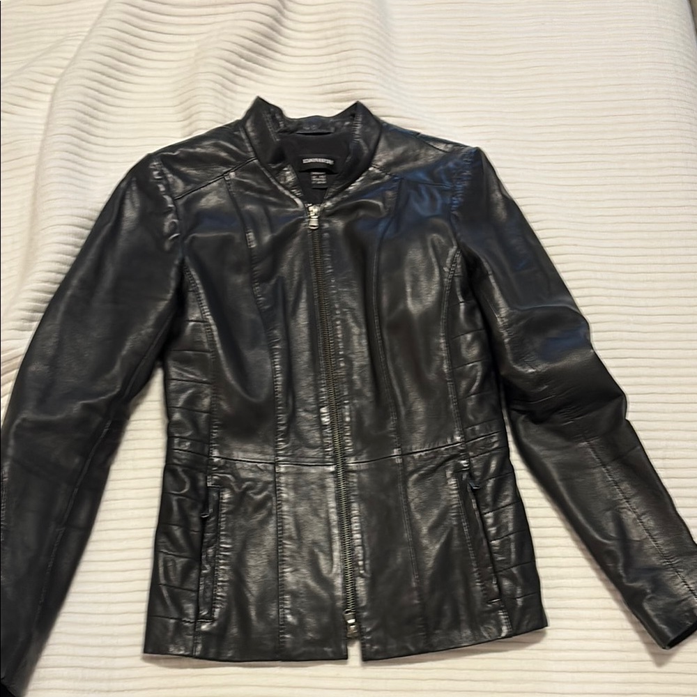 Danier Black Leather Moto Jacket Sleek Design
